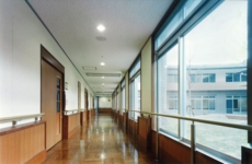 10.30 １階廊下.jpg