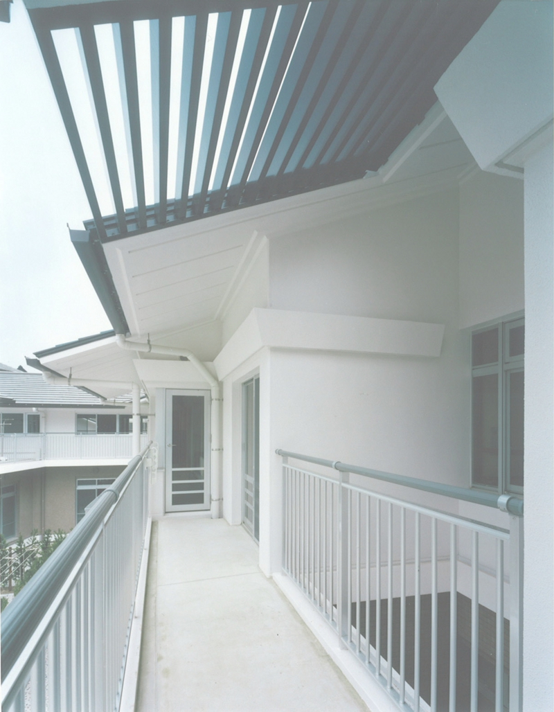 18.41 バルコニー.jpg