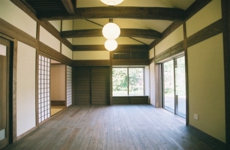 08.13玄関より板の間を見るFH04-10.jpg