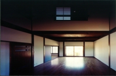 13.22 北入り･居間食事室.jpg