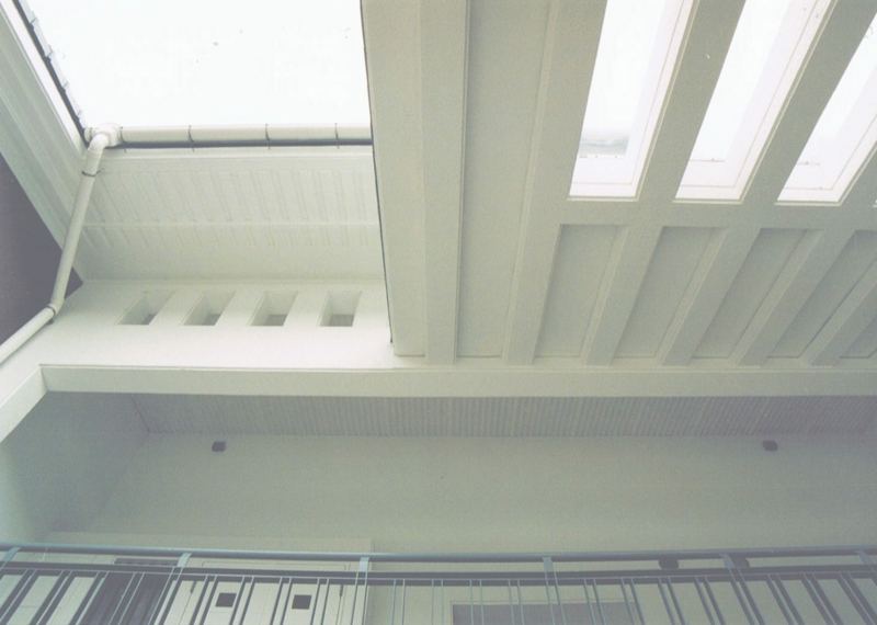 05.07 共用部見上げ.jpg